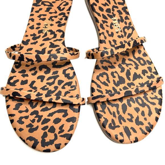 TKEES Gemma Cheetah 2 Strap Samdals - Picture 2 of 12